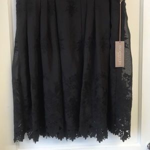 BNWT! NY&Co XL Eva Mendes black lined lace skirt